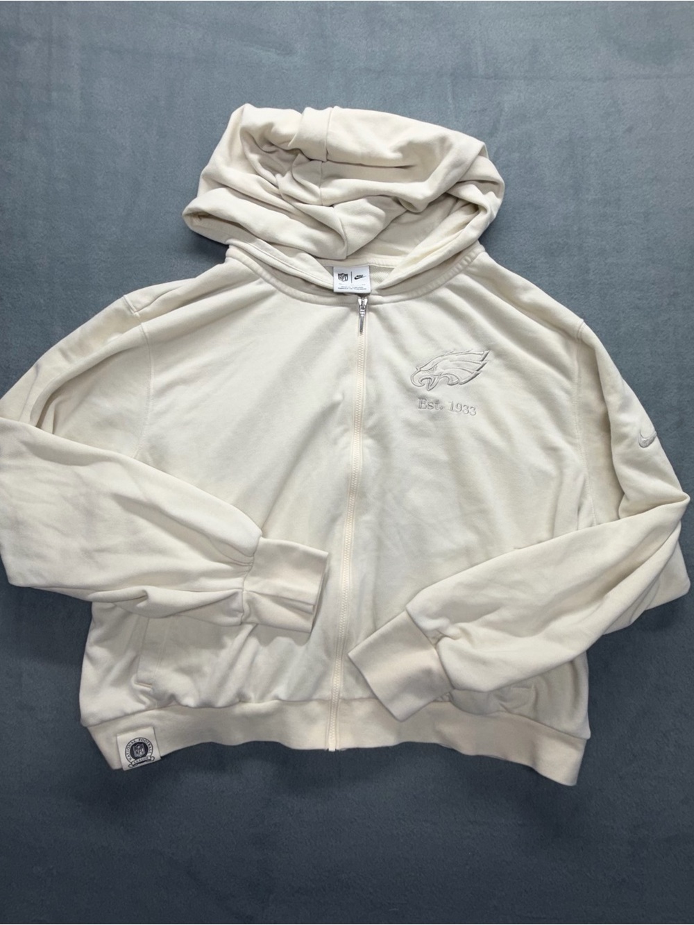 Women's Nike Cream Philadelphia Eagles Glory Cropped Full-Zip Hoodie XL